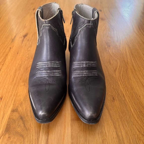 Anine Bing Axel Pointed Toe Distressed Leather Ankle Booties Size 7.5 - Picture 11 of 14